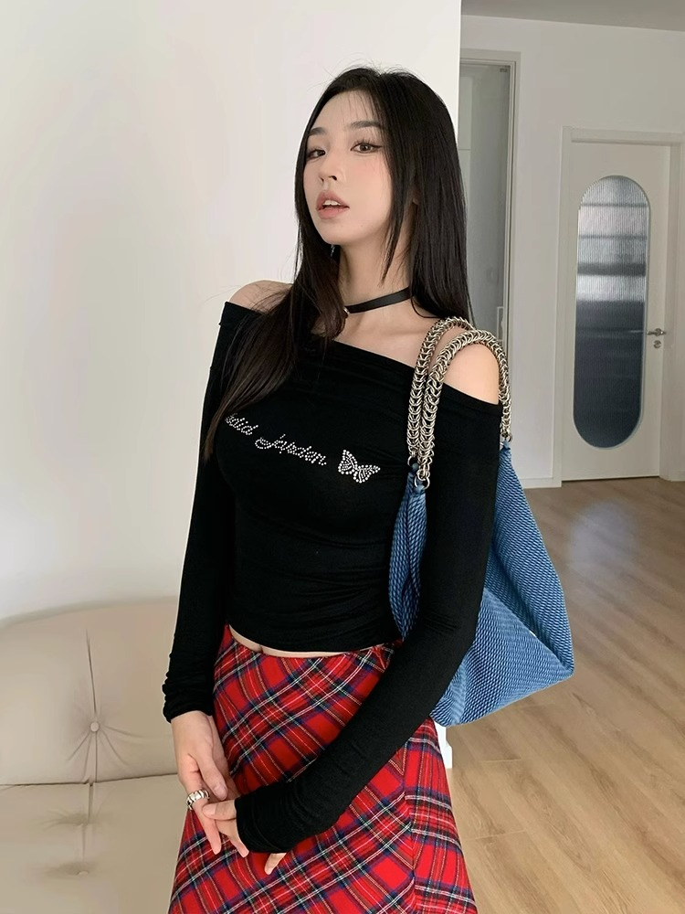 美式修身長袖t恤女秋季燙鑽字母內搭打底衫顯瘦辣妹風上衣一字肩