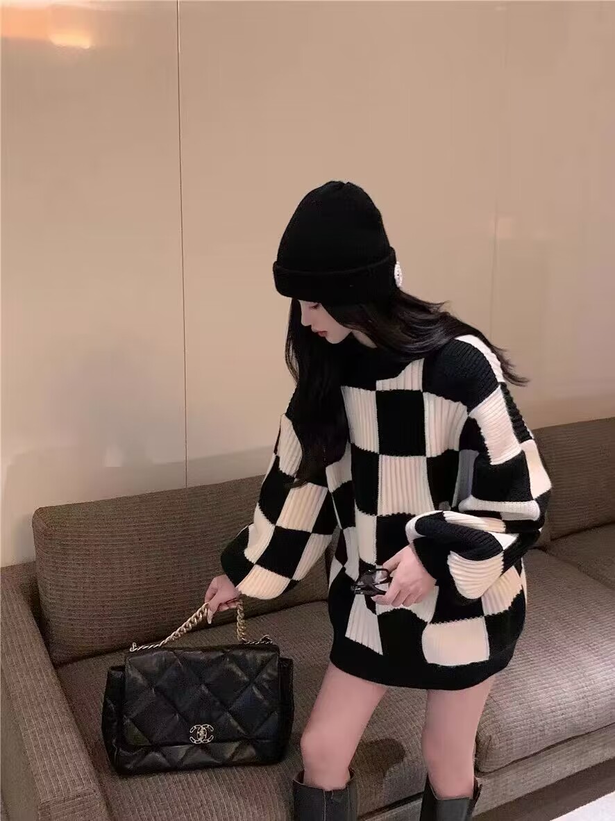 韓版秋裝慵懶風日系復古高級感上衣軟糯棋盤格毛衣女秋冬季