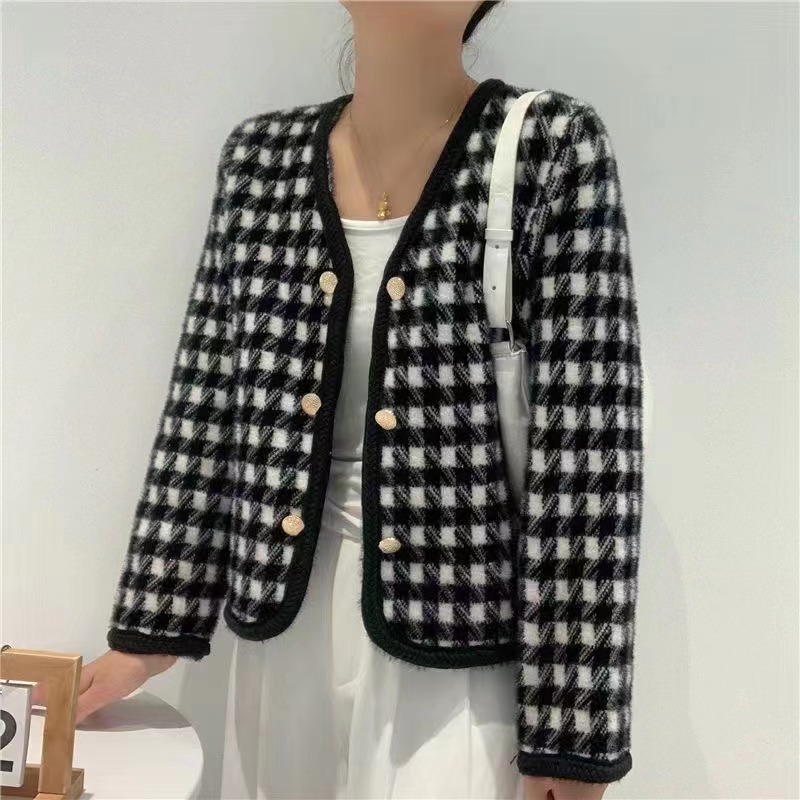 Plaid small fragrant style jacket for women short style 2023 autumn and winter new style lady style mink velvet knitted cardigan trendy