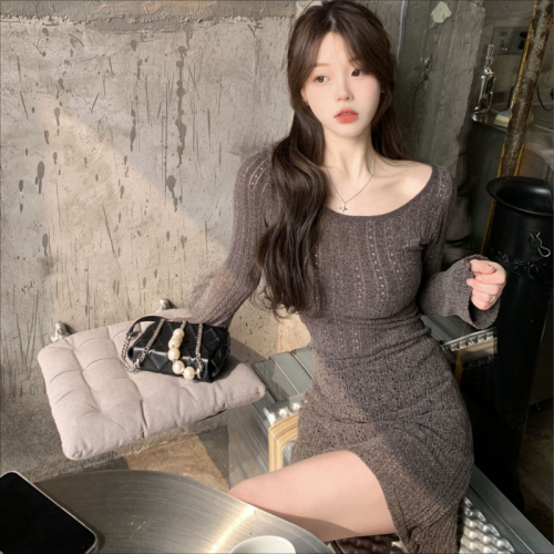 Sexy knitted hip-hugging dress, slim square neck, long sleeves, pure lust style, hollow design skirt