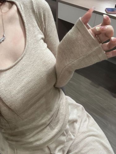 Women's Basic Long Sleeve T-Shirt with a Luxurious Feel -  New Autumn Dress - Short-Sleeve, Stylish, Body-Fit Pure Desire Top