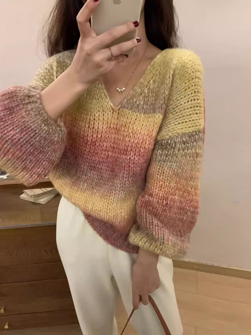 短款V領慵懶風撞色毛衣女秋冬外搭軟糯寬鬆百搭高級感軟糯針織衫