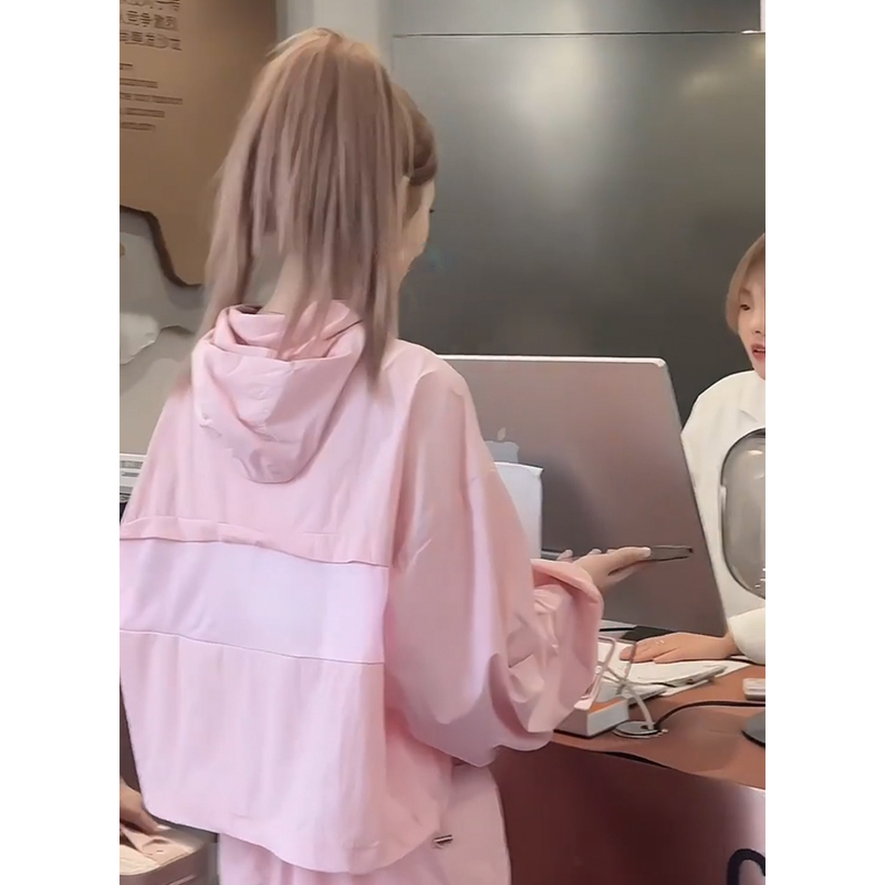 粉色運動套裝女2023秋裝新款小個子網紅時尚休閒外套半身裙兩件套