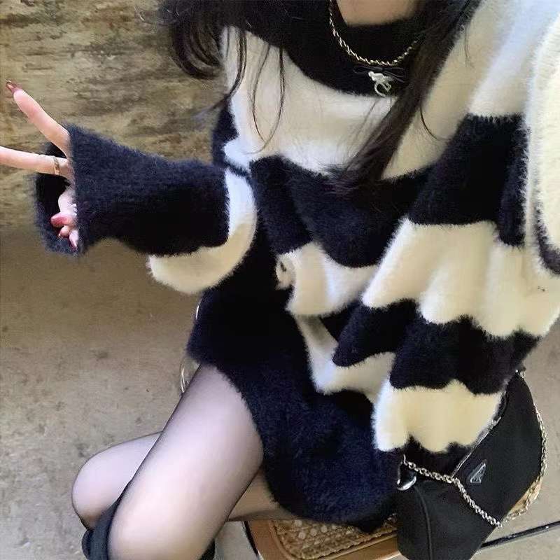 咖色毛衣慵懶復古條紋針織衫女秋冬2023新款仿水貂絨圓領長袖上衣