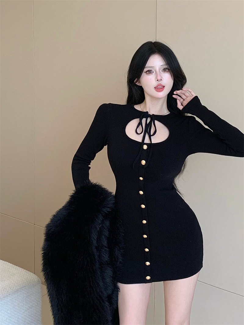 辣妹排扣修身長袖連衣裙性感黑色短裙收腰包臀裙裙子女