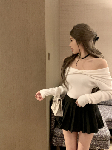 早秋韩版纯色性感气质设计感扭结针织衫露肩T恤上衣女