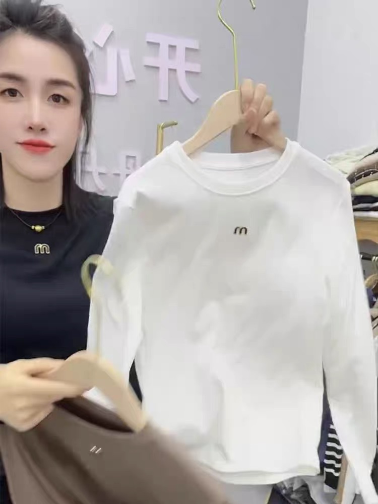 秋季網紅時尚百搭顯氣質瘦洋氣設計款袖扣純色減齡女士小衫