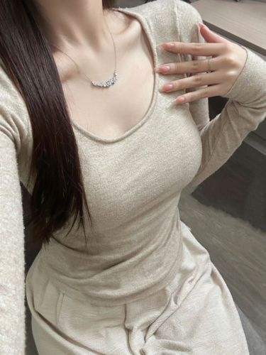 Women's Basic Long Sleeve T-Shirt with a Luxurious Feel -  New Autumn Dress - Short-Sleeve, Stylish, Body-Fit Pure Desire Top