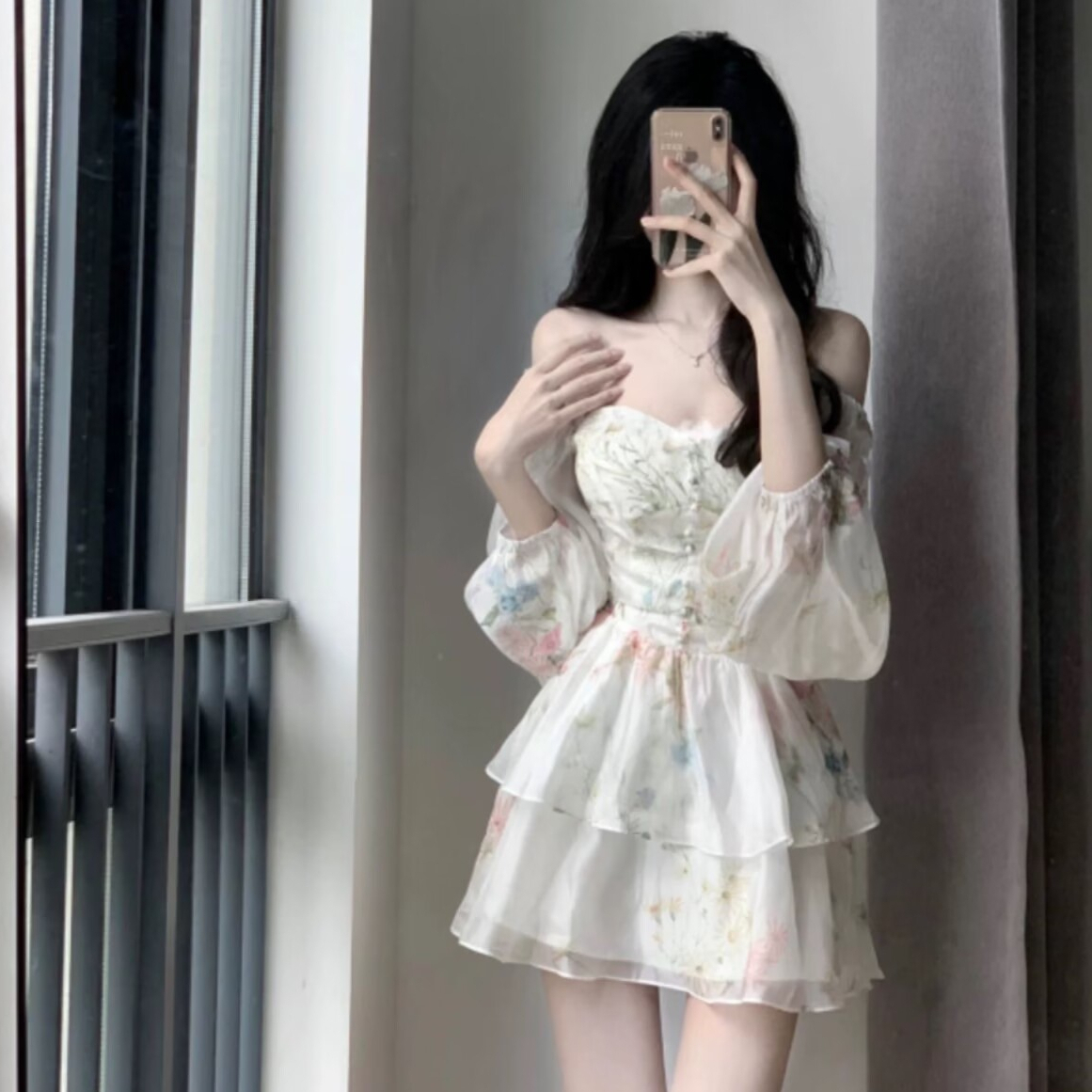 雪紡面料+里布打攬2023新款秋長袖法式碎花連衣裙純欲性感女裙