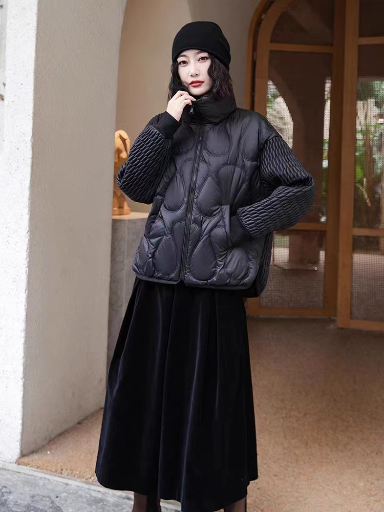 Down jacket women's short style 2023 winter new style small style European style light and thin plaid cotton coat small cotton jacket