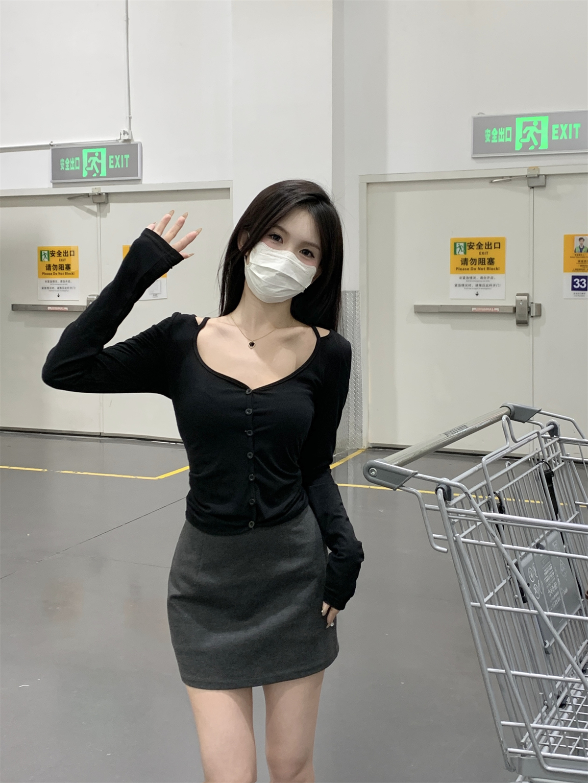 實拍 秋冬韓版修身純欲掛脖單排扣褶皺設計感純棉長袖T恤上衣
