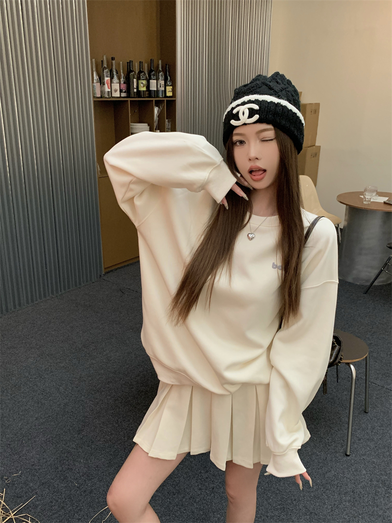 實拍：甜酷辣妹後背印花寬鬆長袖圓領套頭衛衣+鬆緊腰半身裙
