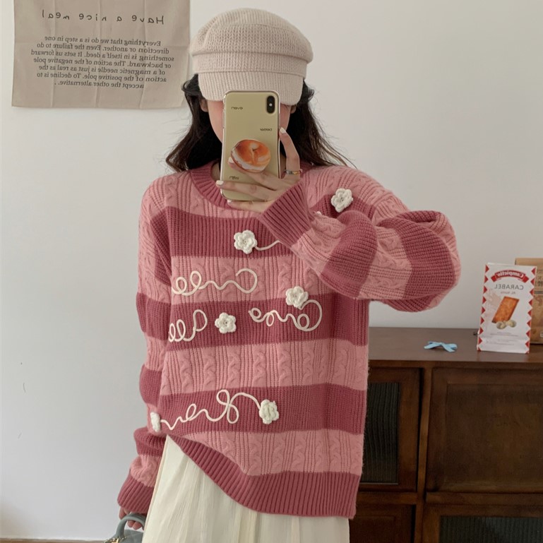 Real shot of design retro lazy style striped letter sweater for women with three-dimensional embroidery loose long-sleeved top