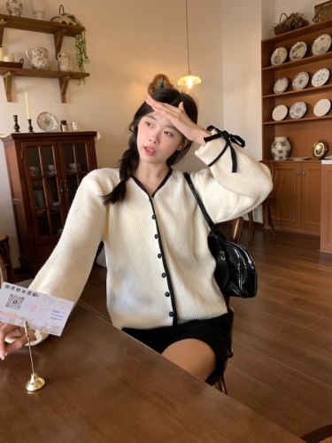 Actual shot~Korean style autumn and winter cuffed lace-up design with contrasting colors niche gentle style knitted sweater jacket