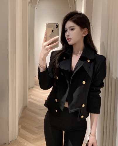 Classic black and gold jacket, over-the-top version, custom buttoned temperament three-quarter sleeve top for women in autumn
