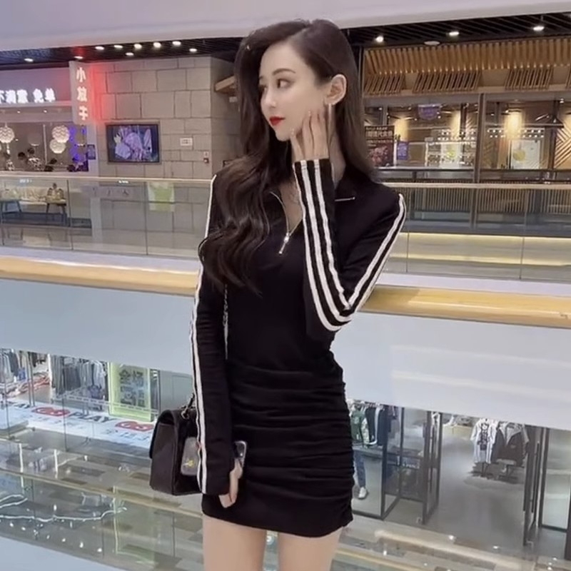 休閒百搭辣妹設計感秋季新款長袖條紋拉鏈領包臀裙修身連衣裙