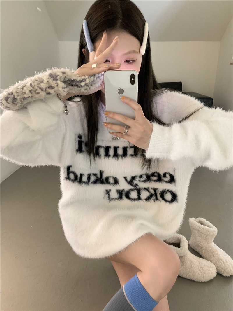 實拍~原創字母 軟糯糯字母提花圓領加厚貂毛毛衣