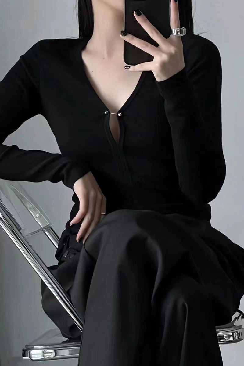 黑色V領打底衫女內搭高級感2023性感緊身設計感小眾修身上衣
