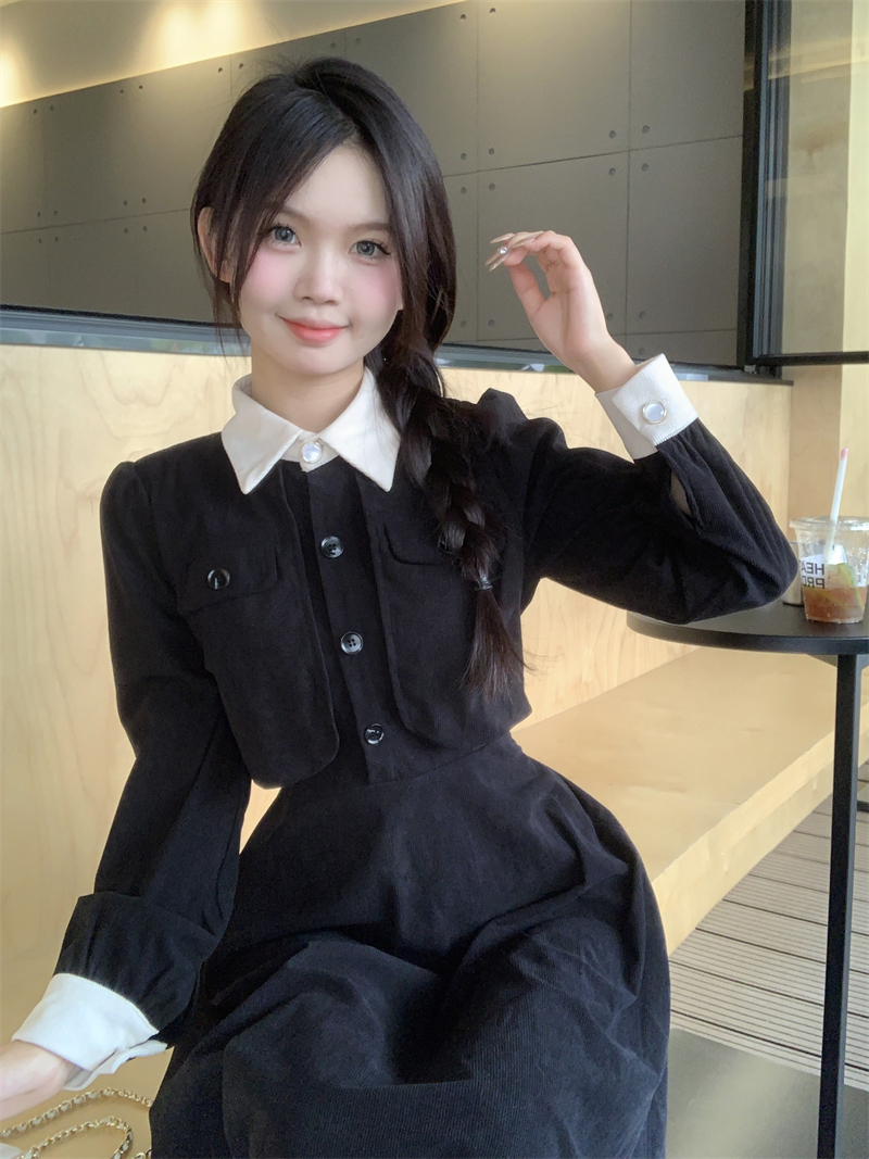 Real shot~Autumn and winter tea break Xiaoxiang Hepburn style black fake two-piece spliced ​​dress with waist slimming long skirt