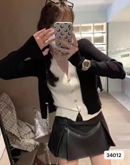 法式純欲風掛脖吊帶假兩件背心女秋冬新款設計感小眾針織開衫上衣