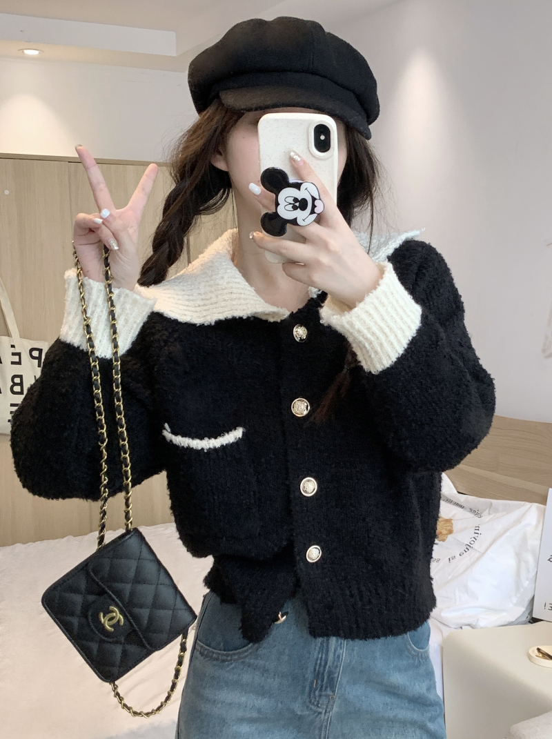 Actual shot of 2023 small fragrance lapel knitted cardigan for women in autumn and winter thickened soft waxy sweater jacket