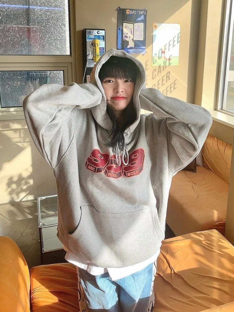 2023新款寬鬆秋裝薄款衛衣女大碼 後包領 拉肩線 M-XXXL
