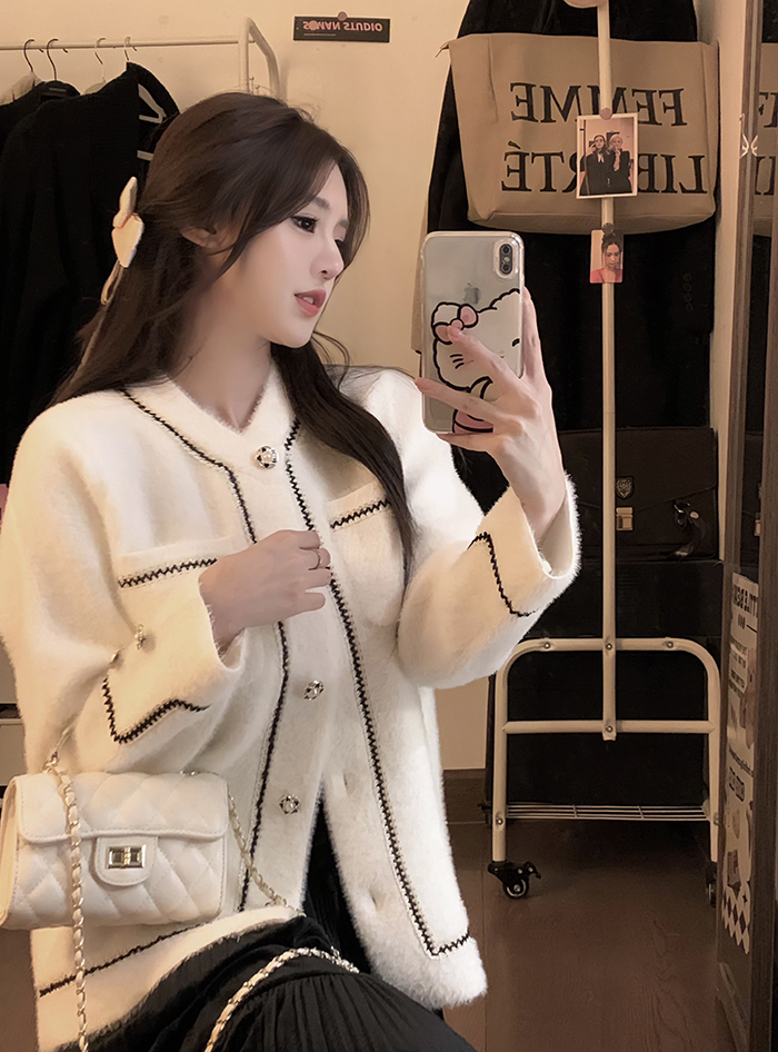 Actual shot ~ Autumn new Korean style loose small fragrance design and temperament imitation mink knitted sweater cardigan for women