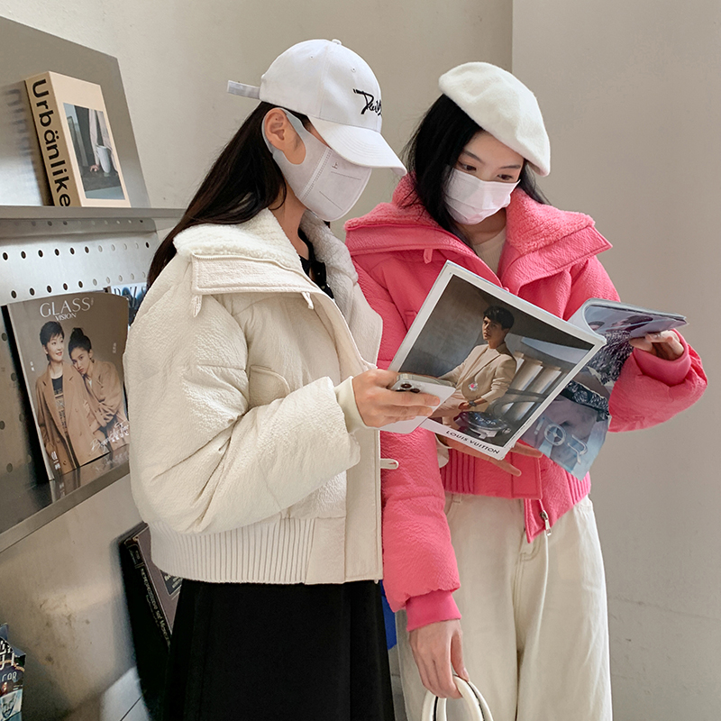 Actual shot of 2023 new winter cotton coat design, sheep cake wool lapel short women's bread coat, cotton coat trendy jacket