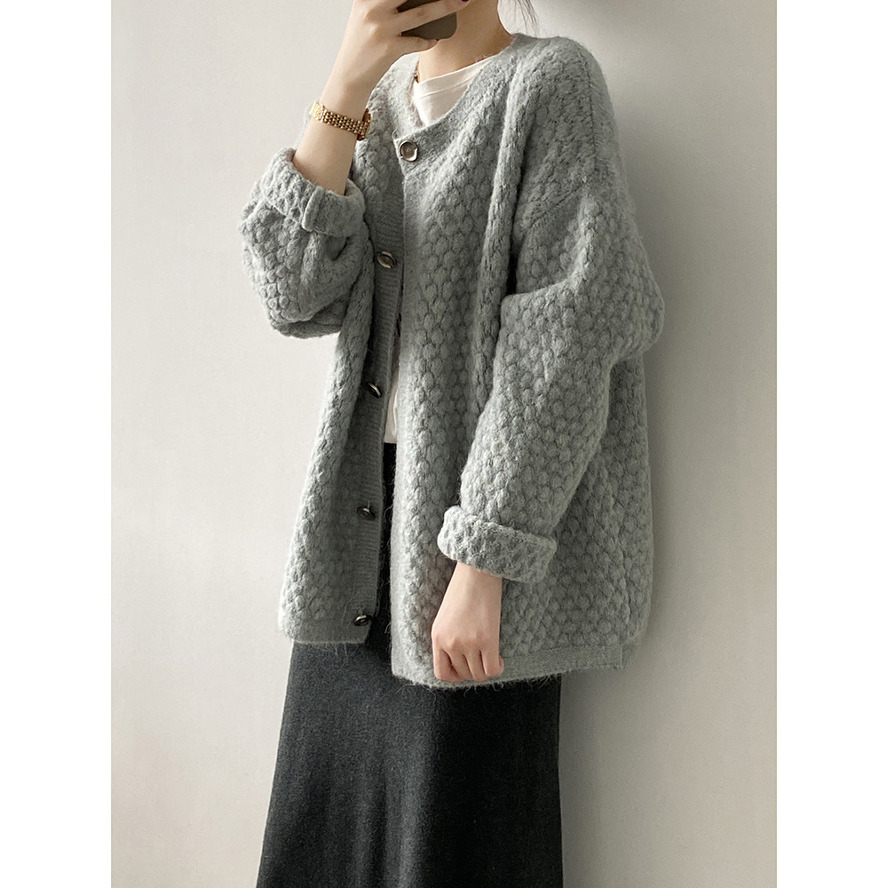 Actual shot ~ Japanese pineapple plaid cardigan sweater for women 2023 autumn and winter new style loose lazy style knitted top