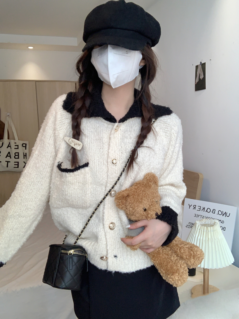 Actual shot of 2023 small fragrance lapel knitted cardigan for women in autumn and winter thickened soft waxy sweater jacket