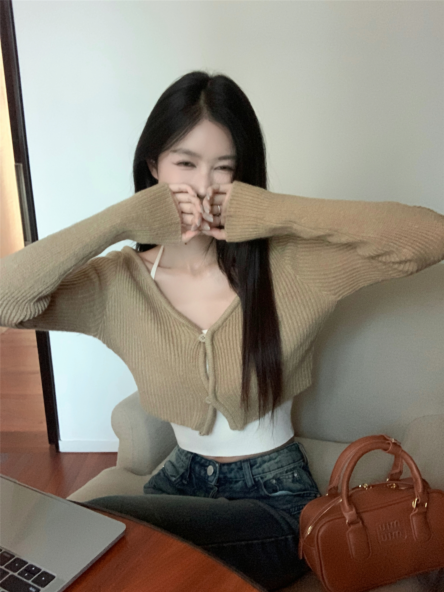 Actual shot ~ Wool knitted cardigan jacket, halterneck suspender, short high-waisted top for small people, two-piece set