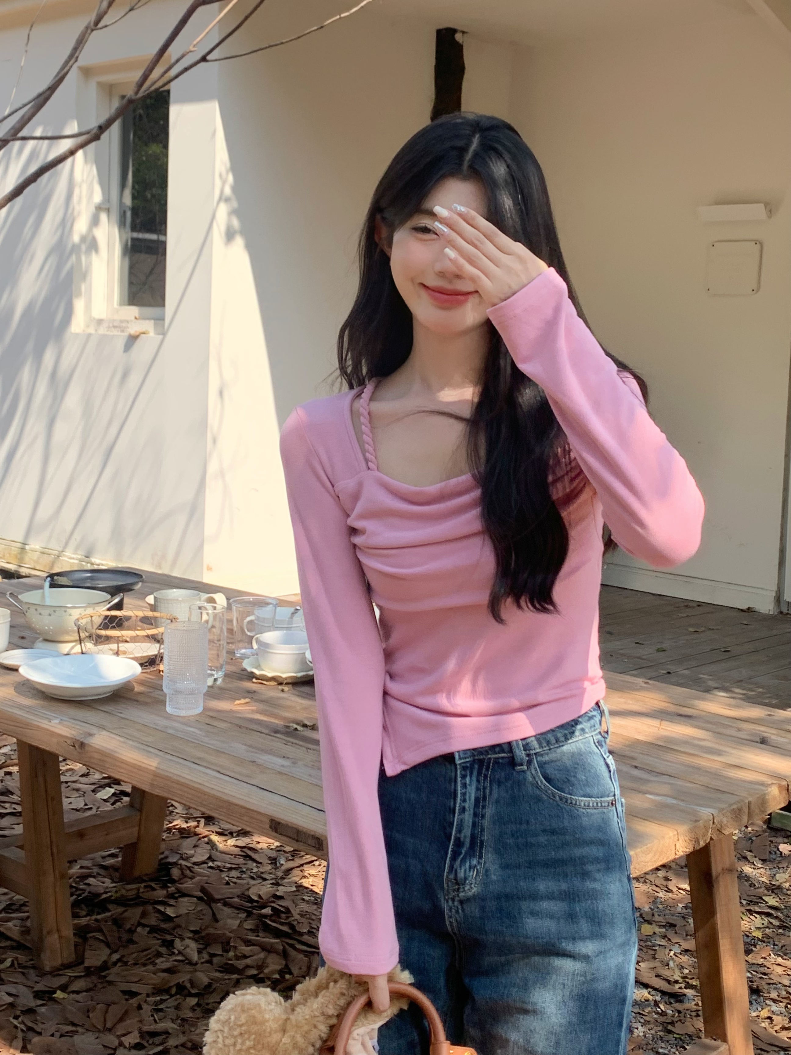 Real shot of twisted square neck T-shirt for women in autumn Korean style irregular slim fit long-sleeved bottoming shirt