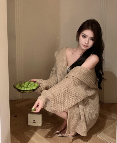 Actual shot of autumn and winter niche lazy style sequin hooded loose long-sleeved knitted cardigan sweater jacket top