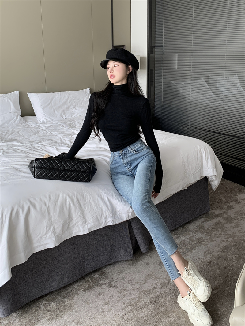 Actual shot ~ Jeans, tight nine-point high-waisted hottie pants for women + knitted long sleeves
