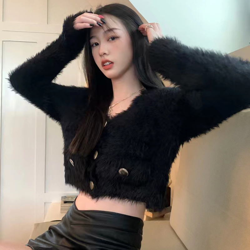 Xiaoxiangfeng Knitted Cardigan Pure Desire Autumn and Winter New Sweater Coat Women's Winter Short Imitation Mink Velvet Top