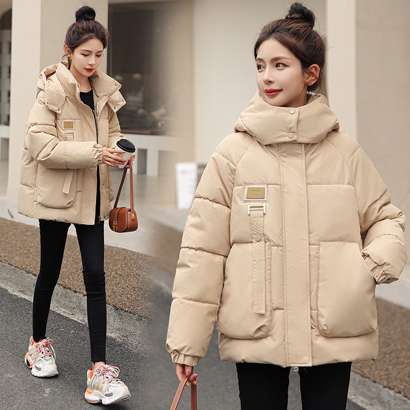 Real shot of women's cotton coat, Korean style short bread coat, small person, large size, Hong Kong style loose down jacket, student fat MM