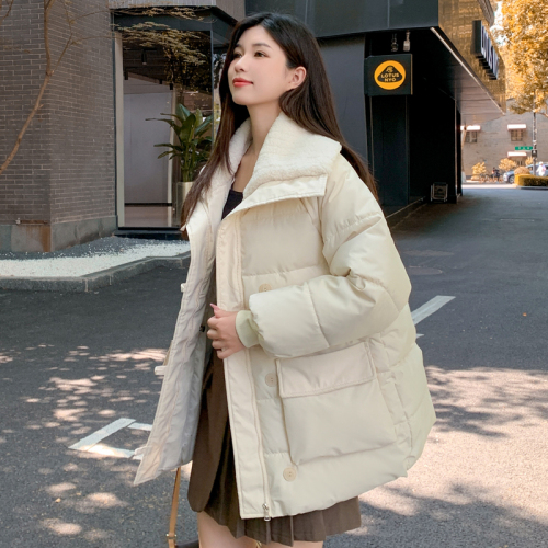 Actual shot of 2023 European new style loose casual mid-length down jacket warm large pocket waist coat for women