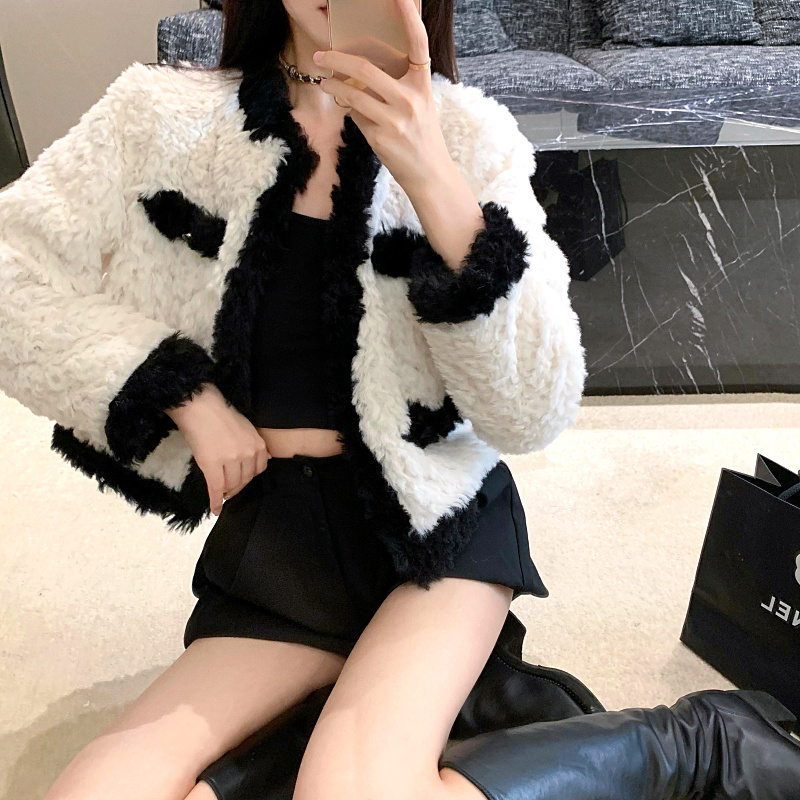 一體羊羔毛皮草外套
