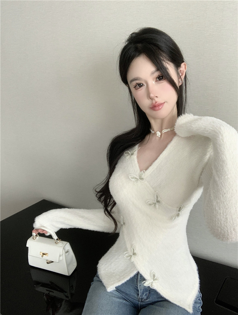 實拍   純欲顯瘦v領交叉A4腰修身開叉長袖毛絨絨內搭上衣