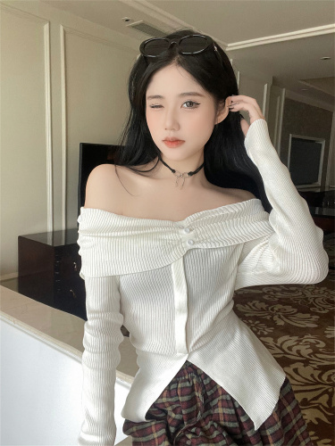 Real shot of pure desire one-shoulder design long-sleeved slim slit striped sweater slim top for women