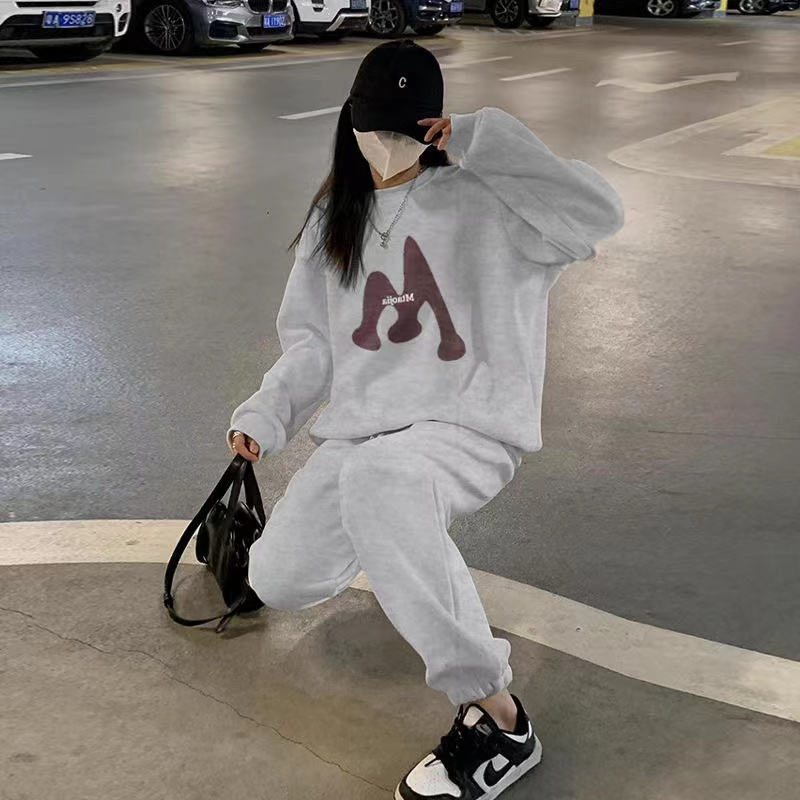 Suit women's high-end spring and autumn thin section 2023 new high-end sweatshirt casual long-sleeved two-piece set trend