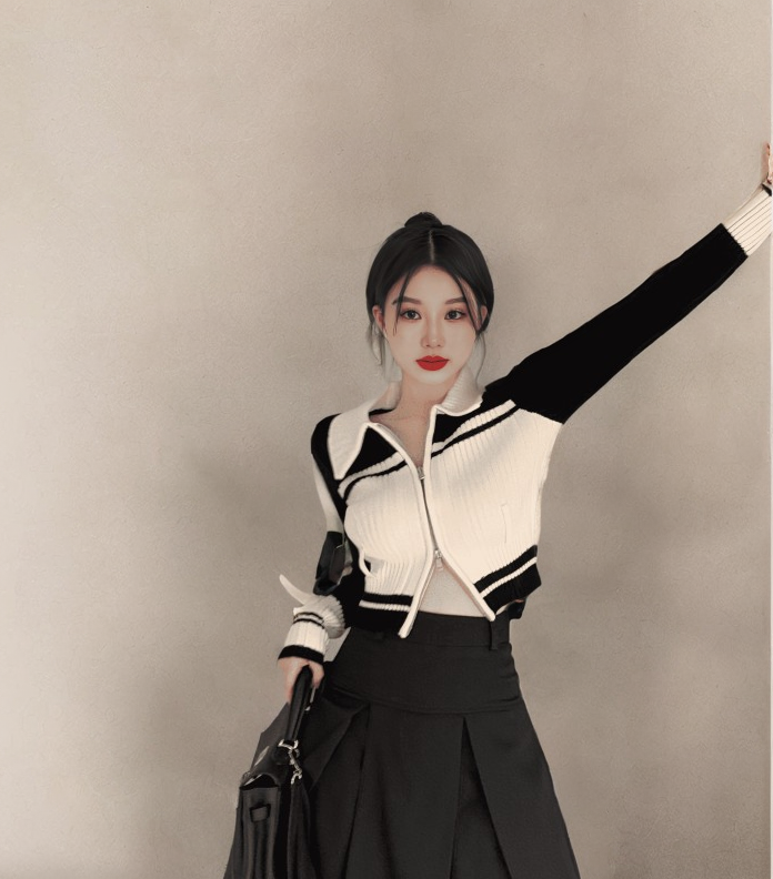 College style thickened knitted cardigan for women in autumn and winter, unique and chic short top, high-end sweater jacket, bottoming shirt