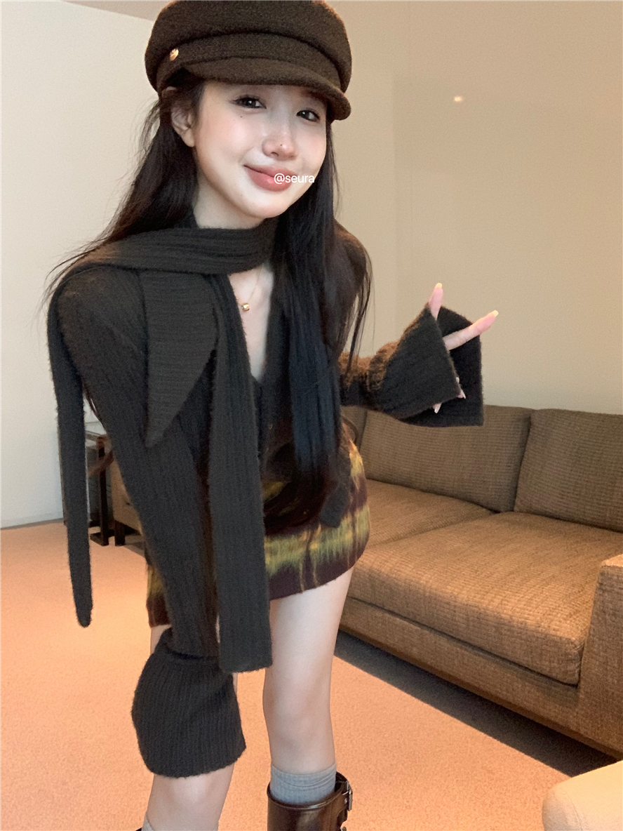 實拍純欲長袖v領針織毛衣開衫女秋季套裝格子包臀短裙兩件套