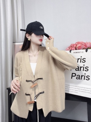 Japanese lazy style retro sweater jacket for women in spring, autumn and winter high-end design loose soft waxy knitted cardigan