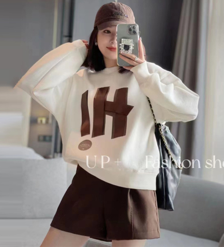 Short letter round neck sweatshirt for women Spring and Autumn European Station 2023 New Fashion Loose Casual Slim Top