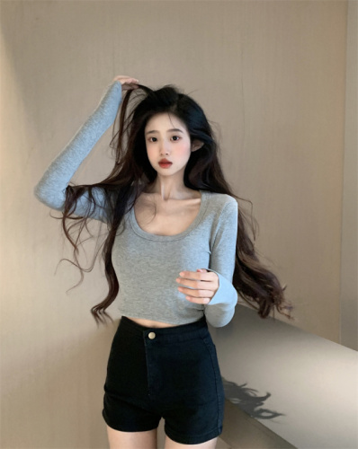 Real shot of hot girl u-neck long-sleeved T-shirt for women autumn 2023 new short style inner tight bottoming shirt top