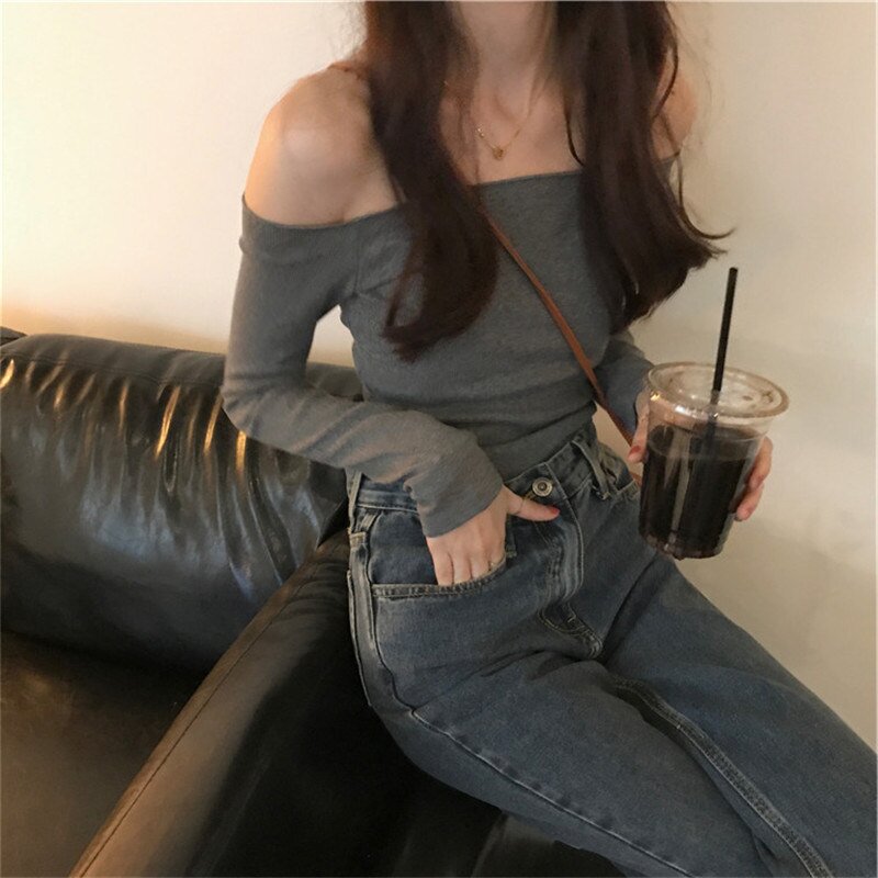 Sexy T-shirt for women 2023 one-shoulder top for women autumn niche short T-shirt hot girl long-sleeved bottoming shirt
