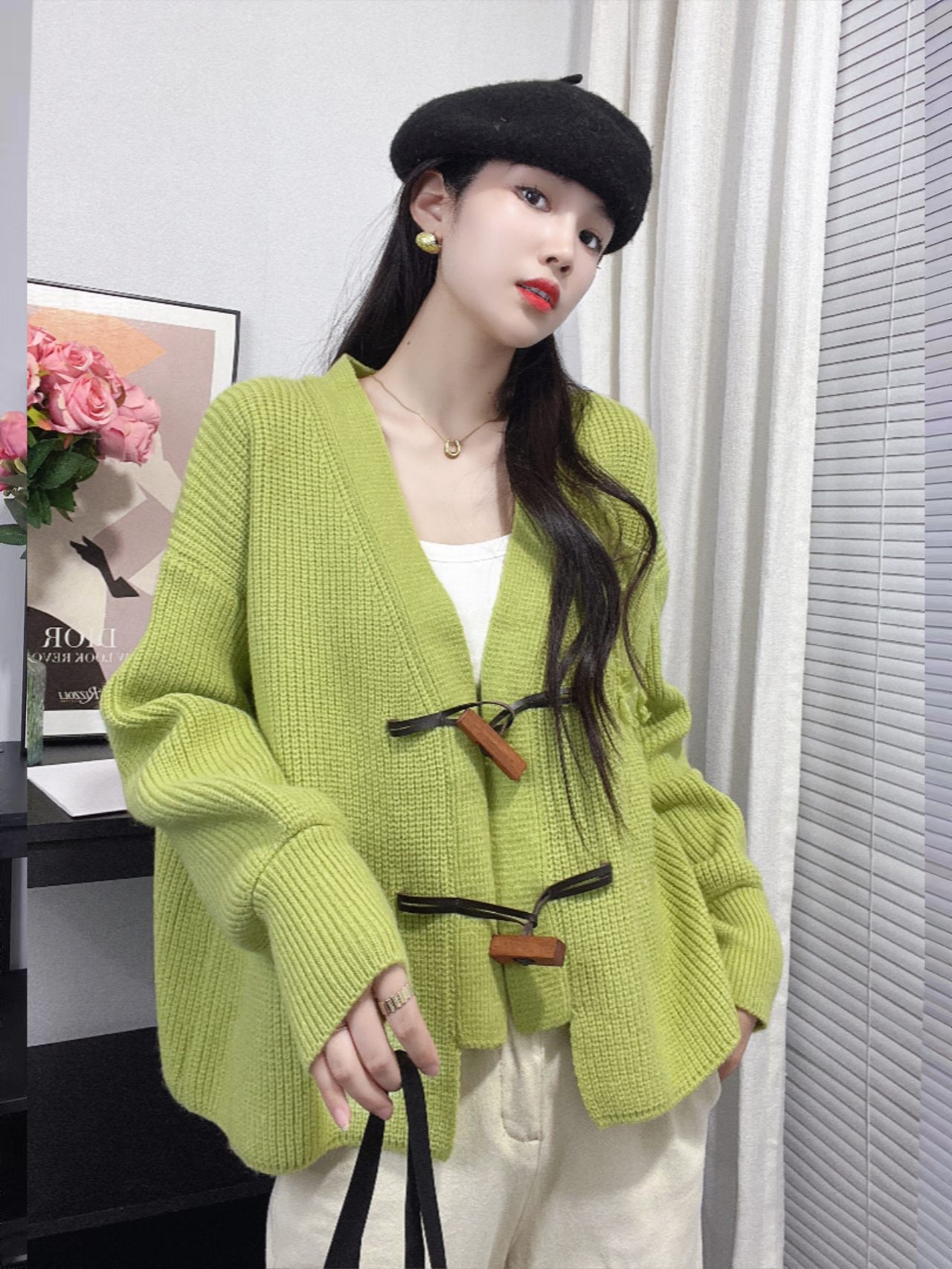 Unique design with wooden buttons knitted sweater jacket for women autumn and winter new style loose lazy fashion cardigan top