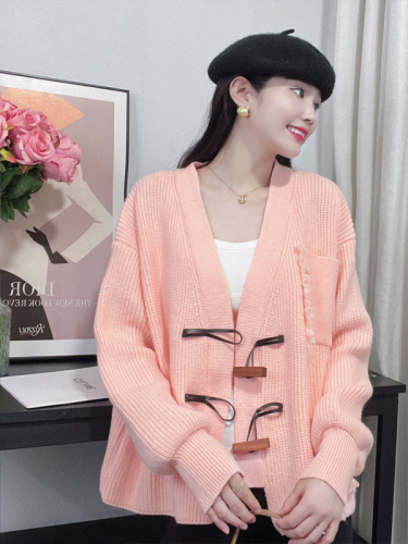 Unique design with wooden buttons knitted sweater jacket for women autumn and winter new style loose lazy fashion cardigan top