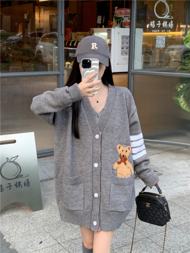 Actual shot ~ Bear jacquard loose V-neck knitted cardigan for women mid-length sweater